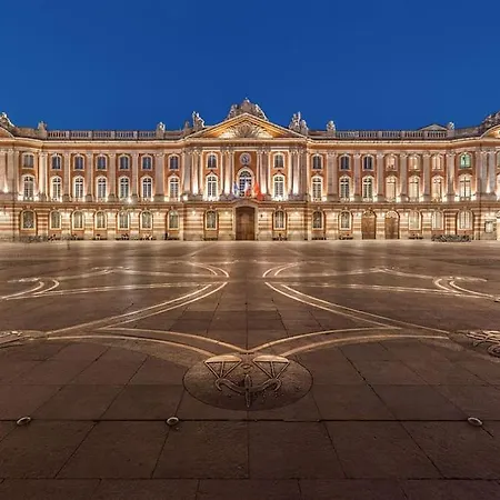 Le Saint-sernin Eclatant Apartman *