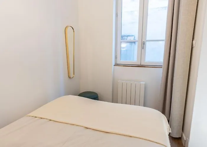 Le Saint-sernin Eclatant Apartment *